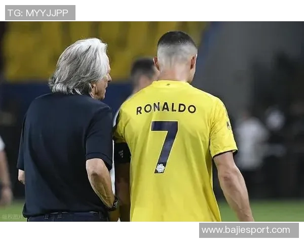 早报聚焦:FIFA排名新变化C罗感谢特朗普阿什拉夫荣膺非洲足球先生 早报聚焦:FIFA排名新变化C罗感谢特朗普阿什拉夫荣膺非洲足球先生